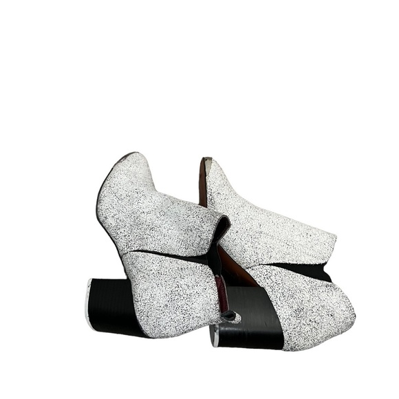 Report Signature Toby White Crackle Pointed Toe Booties, size 6.5 - Picture 3 of 15